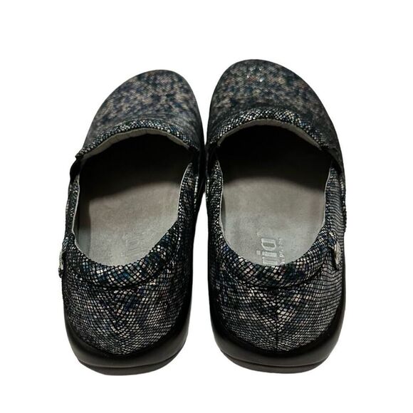 Algeria Leather Clogs - Picture 4 of 7